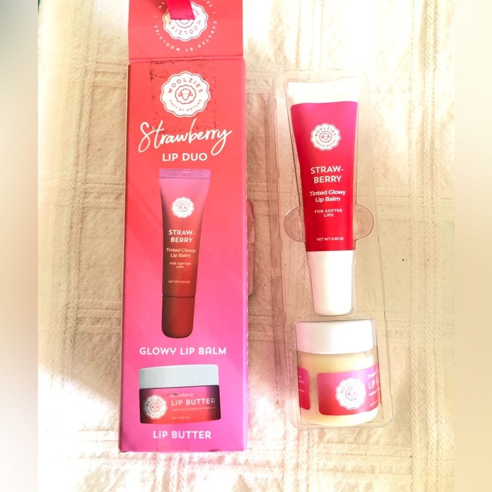 Woolzies Strawberry Lip Duo